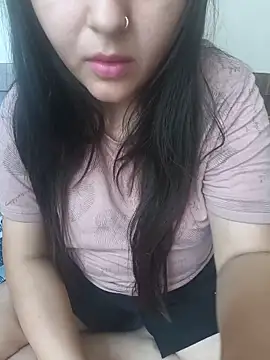 Snapshot of neelam_rawat chatting on 05.25.26 neelam rawat online show from 05.25.26