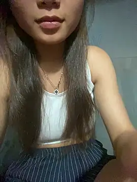 Emmi cute9x online show from 07.06.26