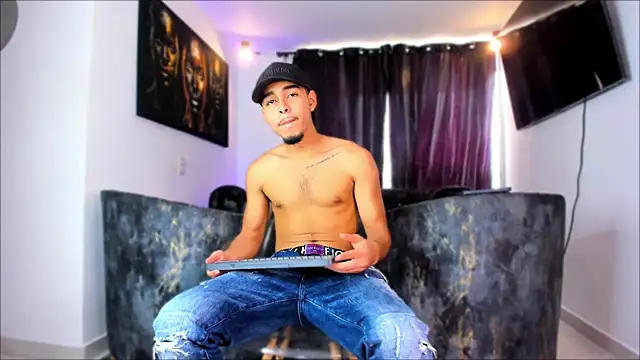 Snapshot of victor_ospina chatting on 03.21.26 victor ospina online show from 03.21.26