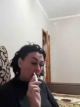 HelgaDennis online show from 04.15.26