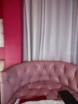 LeylaKnox online show from 05.04.26