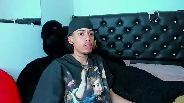 Snapshot of Ryder-Stone chatting on 03.28.26 Ryder-Stone online show from 03.28.26