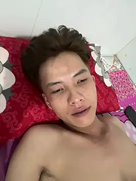 Nguyencuong1999 online show from 04.25.26