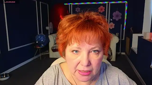 Kira Kingsley online show from 04.22.26