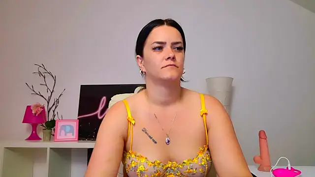NicolSparkleX online show from 06.18.26
