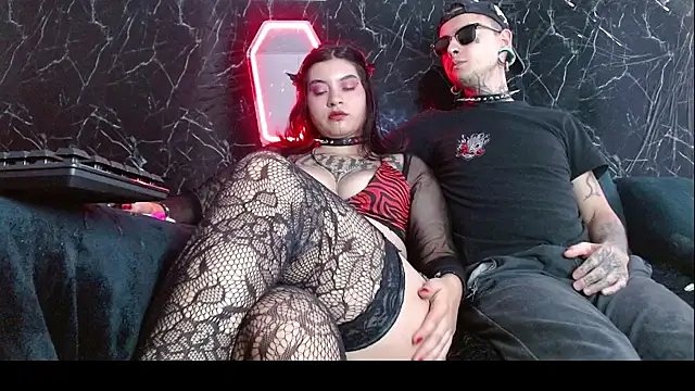 Raw velvet online show from 05.25.26