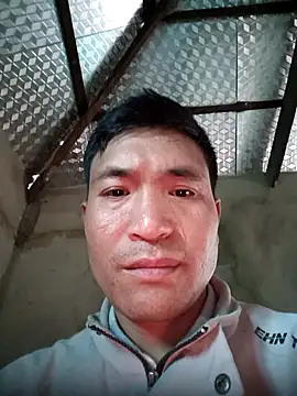 Snapshot of Sutinh85 chatting on 03.23.26 Sutinh85 online show from 03.23.26