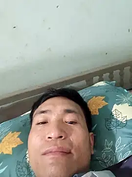 Snapshot of Sutinh85 chatting on 03.27.26 Sutinh85 online show from 03.27.26