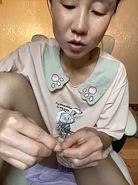 lilysister66 online show from 05.05.26