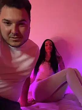 Snapshot of RavenXNoir chatting on 03.20.26 RavenXNoir online show from 03.20.26