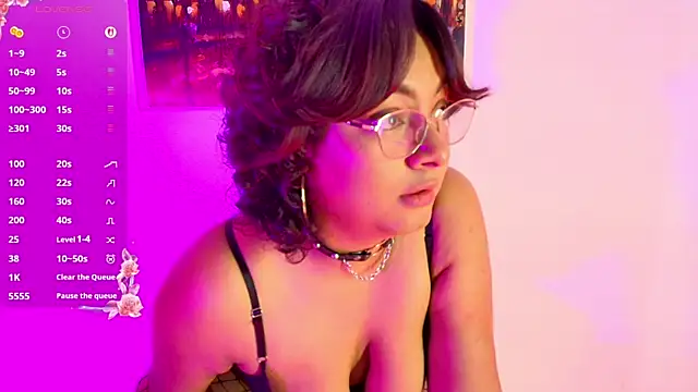 Snapshot of alexa_cruz__ chatting on 07.30.26 alexa cruz online show from 07.30.26