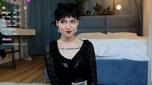 Snapshot of RubieNibbs chatting on 05.23.26 RubieNibbs online show from 05.23.26