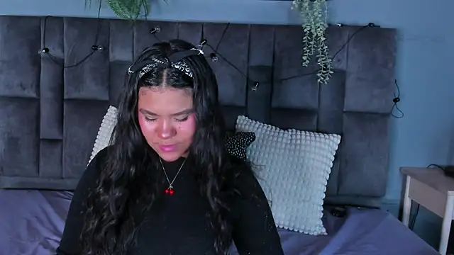Snapshot of AhslyEvans__ chatting on 05.31.26 AhslyEvans online show from 05.31.26