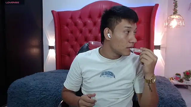 DominantBoy4 online show from 05.15.26