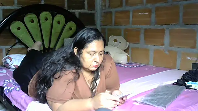 Snapshot of tistmature-69 chatting on 06.19.26 tistmature-69 online show from 06.19.26