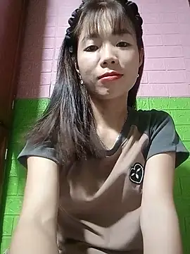 AmyLinee01 online show from 05.18.26