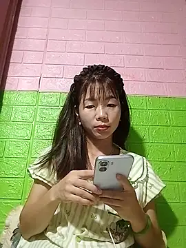 AmyLinee01 online show from 06.04.26