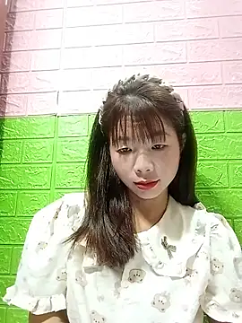 AmyLinee01 online show from 06.14.26