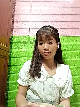 AmyLinee01 online show from 06.19.26
