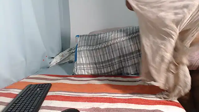 Lucia-boobs online show from 06.24.26