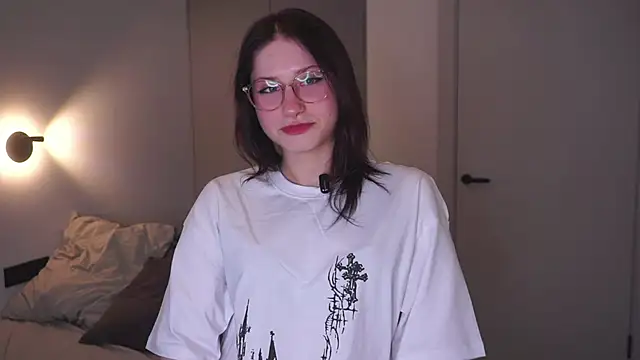 Snapshot of CindieArning chatting on 03.22.26 CindieArning online show from 03.22.26