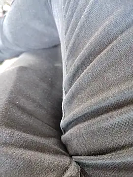 Snapshot of roselover2222 chatting on 04.02.26 roselover2222 online show from 04.02.26