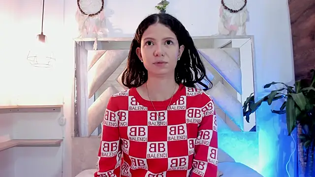 sofy bonnet1 online show from 05.03.26