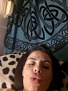 chiquitilla41 online show from 05.22.26