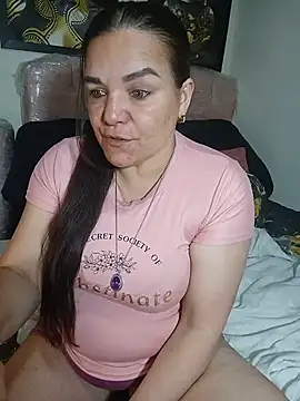 Snapshot of Zuleyka_69 chatting on 06.14.26 Zuleyka 69 online show from 06.14.26