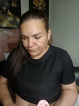 Snapshot of Zuleyka_69 chatting on 06.22.26 Zuleyka 69 online show from 06.22.26