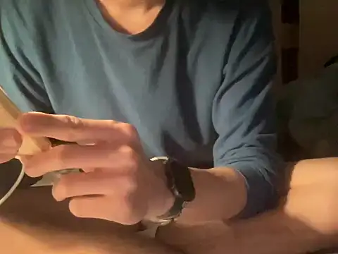 Snapshot of Mauriice chatting on 03.30.26 Mauriice online show from 03.30.26