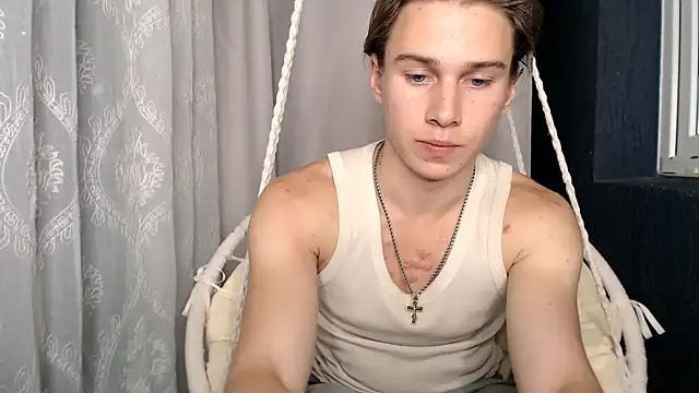 Marcus Finerty online show from 08.08.26