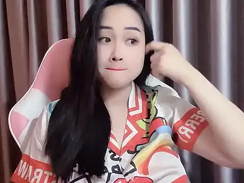 Snapshot of __Natalya__ chatting on 03.27.26 Natalya online show from 03.27.26