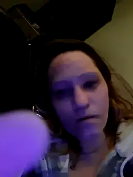 Snapshot of beeeuhh chatting on 03.29.26 beeeuhh online show from 03.29.26