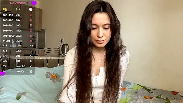 AureaMaggi online show from 04.22.26
