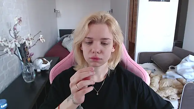 TenderChloe online show from 03.31.26