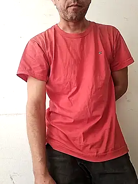 Snapshot of Sueliton2 chatting on 04.01.26 Sueliton2 online show from 04.01.26