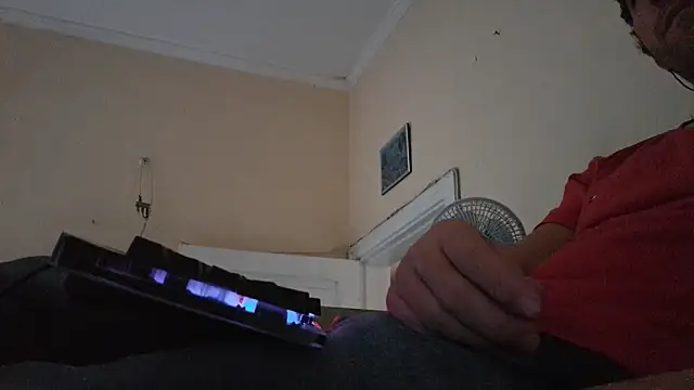 Snapshot of Sueliton2 chatting on 04.07.26 Sueliton2 online show from 04.07.26