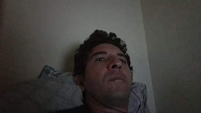 Snapshot of Sueliton2 chatting on 04.09.26 Sueliton2 online show from 04.09.26