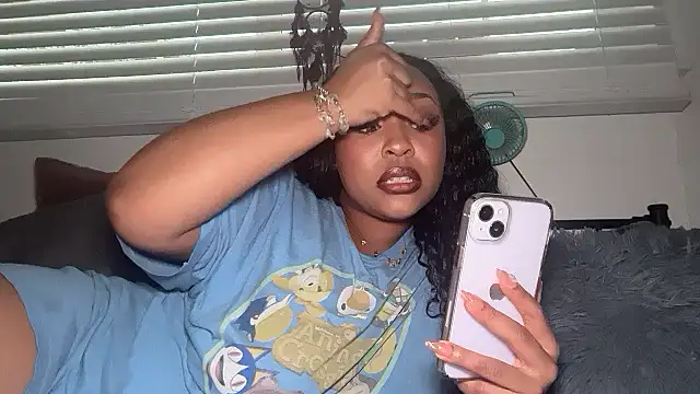 Yourmommysilk online show from 03.29.26