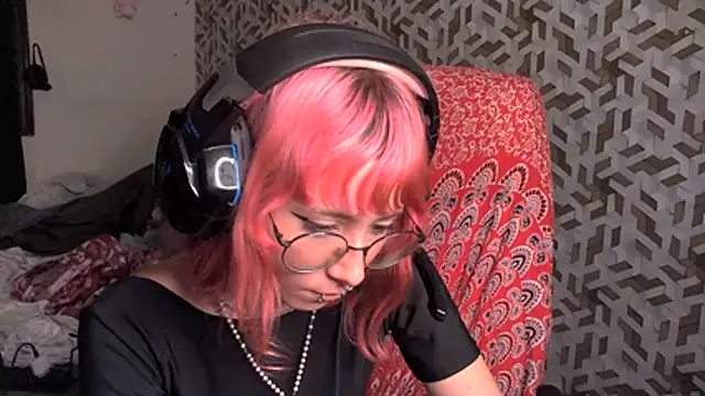 Moon  online show from 08.07.26