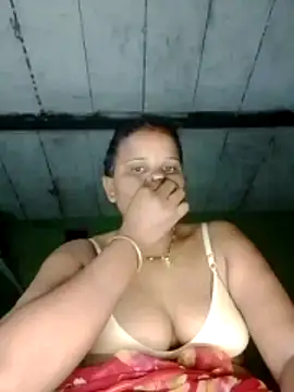 Snapshot of Shivani09900 chatting on 06.26.26 Shivani09900 online show from 06.26.26