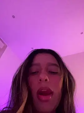 Lusty Lunaa online show from 05.18.26