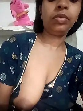 Snapshot of bannerjeesneha20 chatting on 03.29.26 bannerjeesneha20 online show from 03.29.26