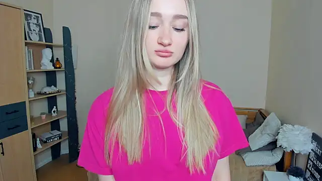 VioletteClaire online show from 04.24.26