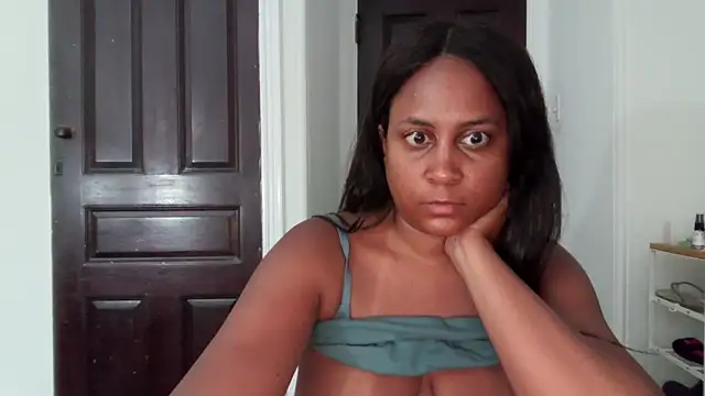 Snapshot of biancadoesit chatting on 06.08.26 biancadoesit online show from 06.08.26