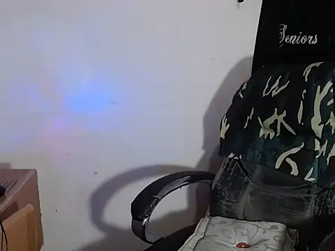 SexyboyHot2000 online show from 04.23.26