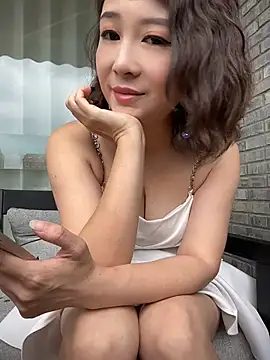 Snapshot of Lola666999 chatting on 06.28.26 Lola666999 online show from 06.28.26