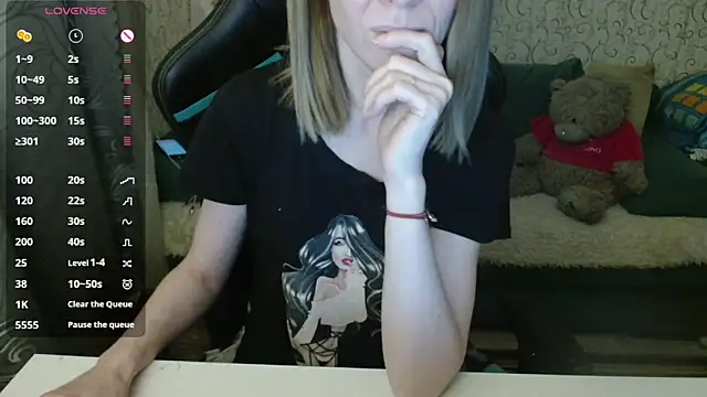 Snapshot of Ricky_Chadwick_ chatting on 03.30.26 Ricky Chadwick online show from 03.30.26