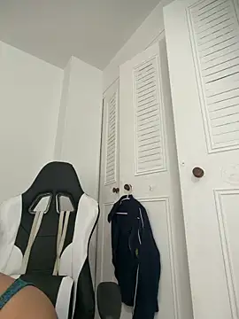 Valerie-S online show from 05.21.26
